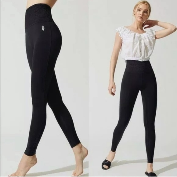 FREE PEOPLE Pants - NWT Free People Smock It To Me Legging Black XS